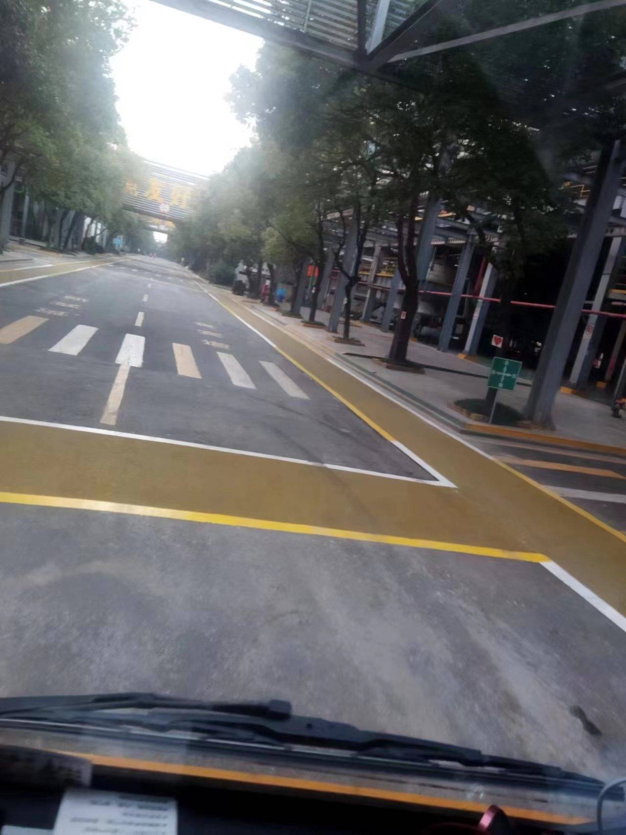 划线厂区划线停车位划线交通小知识道路划线与减速带安装标准