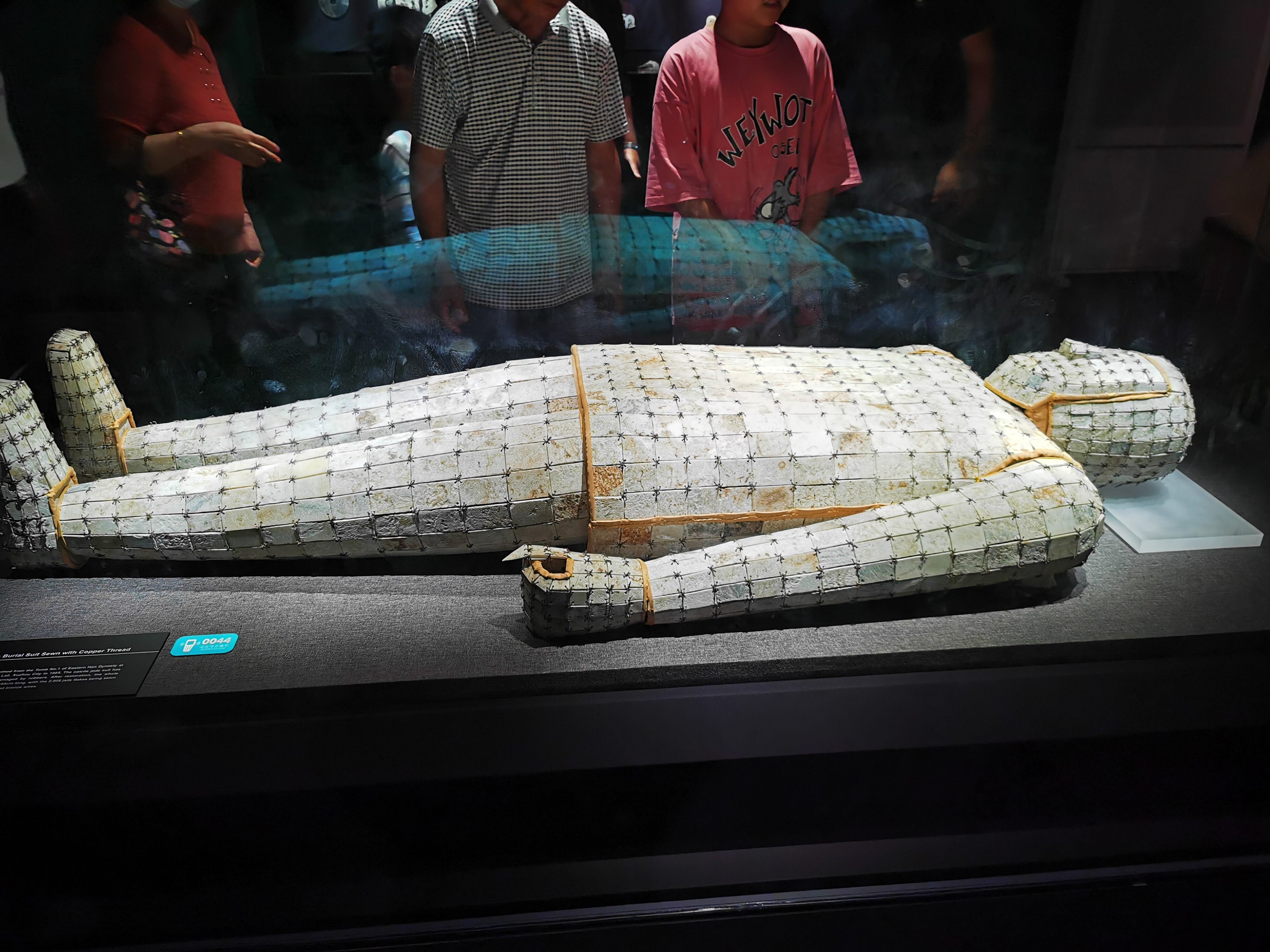 徐州博物馆国宝级文物金缕玉衣