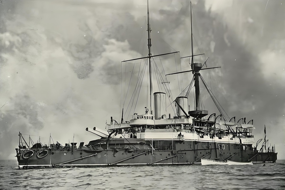 战列舰发展史上,承前启后的英国"海军上将"级铁甲舰