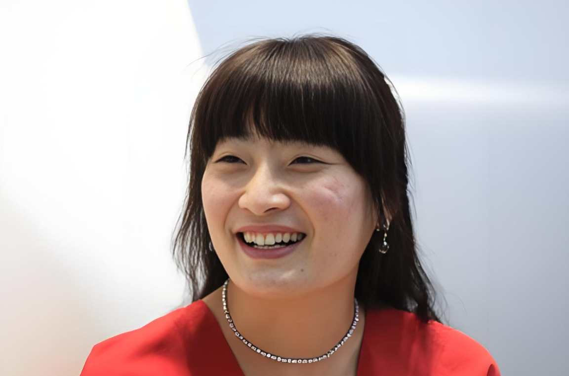 娃哈哈千金宗馥莉41岁像中年妇女,富人不屑追,嫁不出去了吗?
