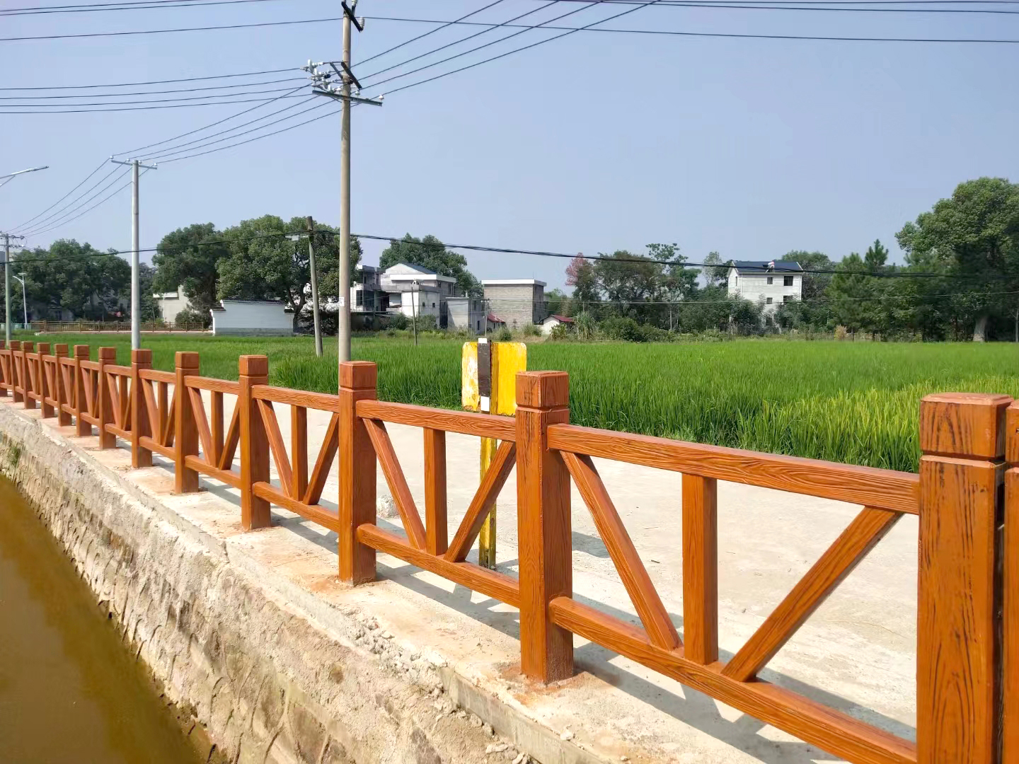 仿木栏杆款式及水泥护栏制作工艺