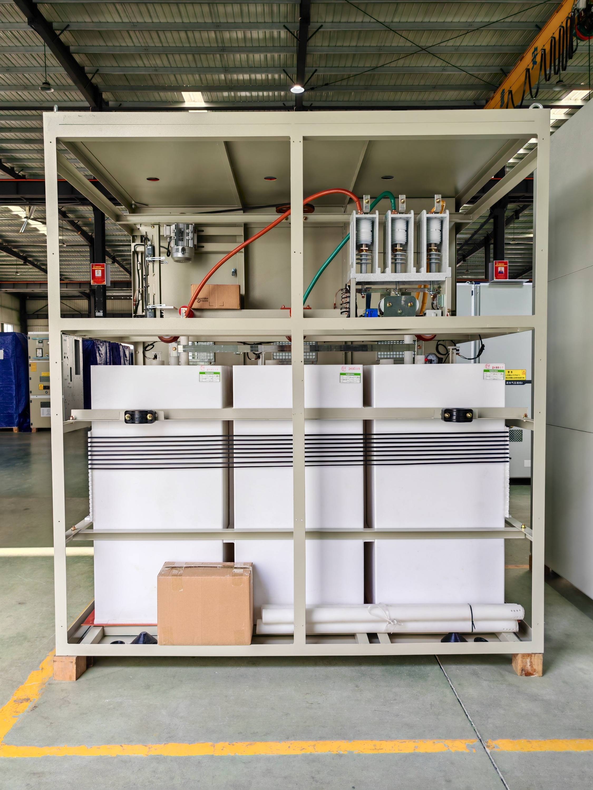 1 工作原理大揭秘:绕线水阻柜通过特殊设计的水阻装置,利用水的佃阻