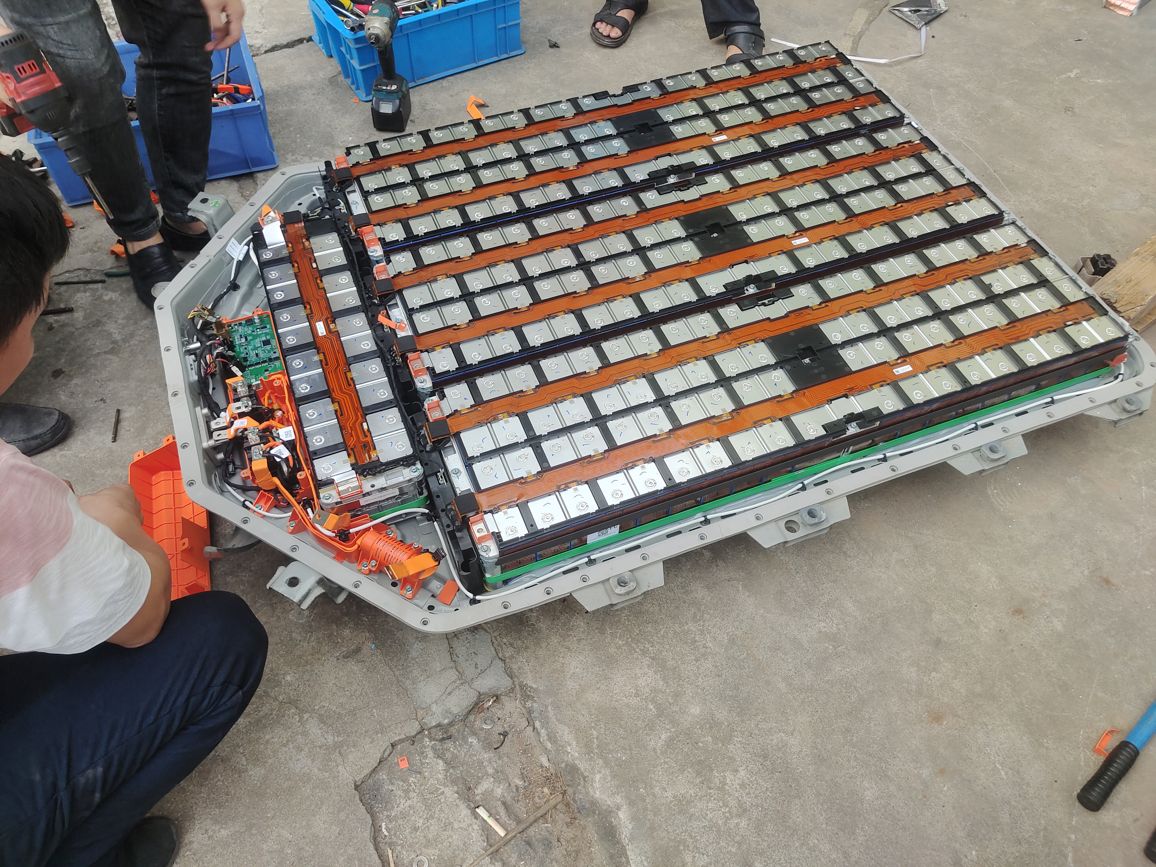 废旧锂电池回收处理设备回收动力电池拐点将至;你准备好了吗?