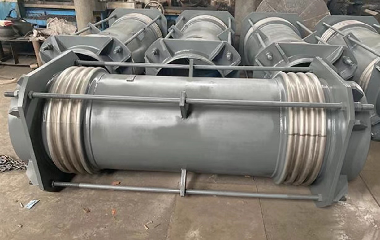大拉杆横向波纹补偿器