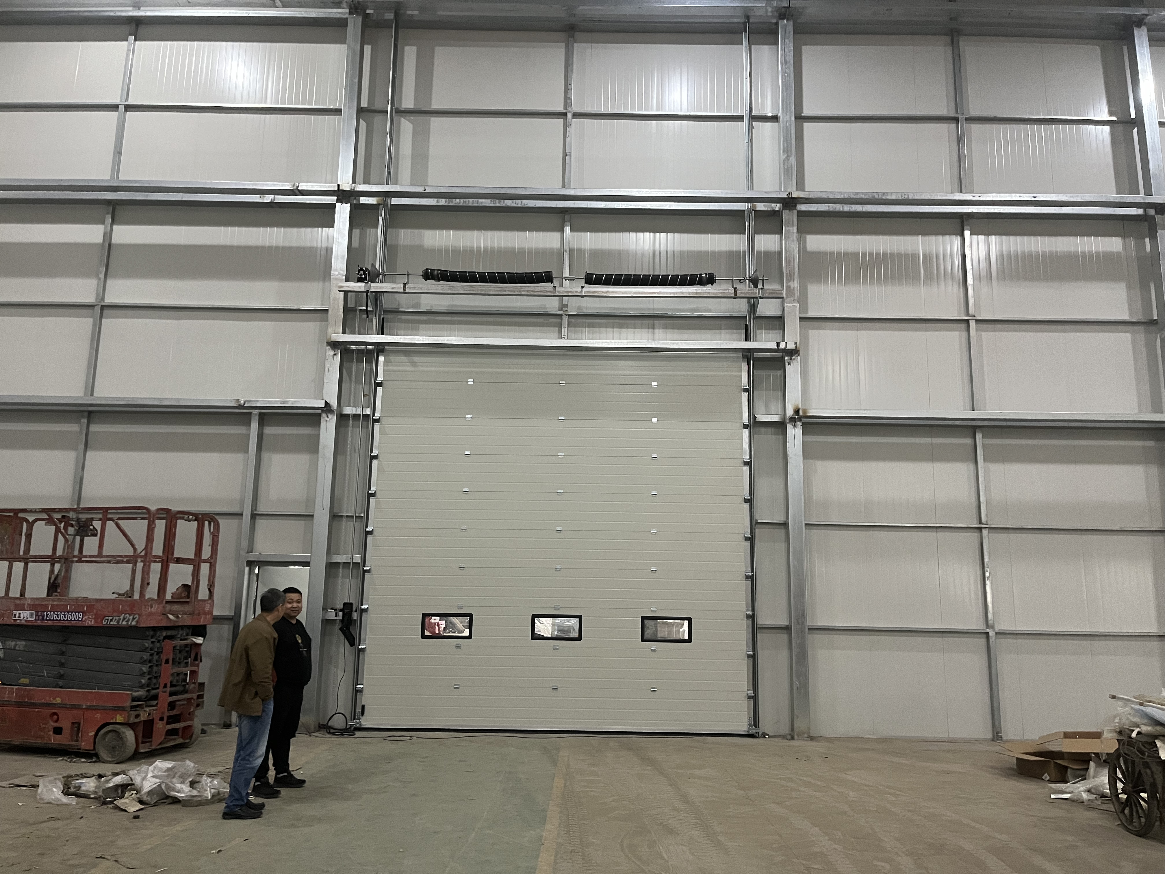 高架输送线进出口垂直升降提升门