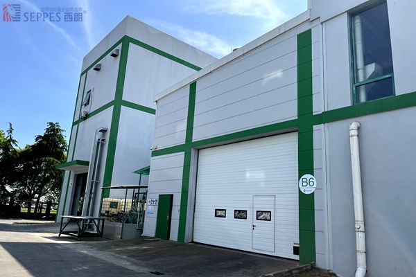 高架输送线进出口垂直升降提升门