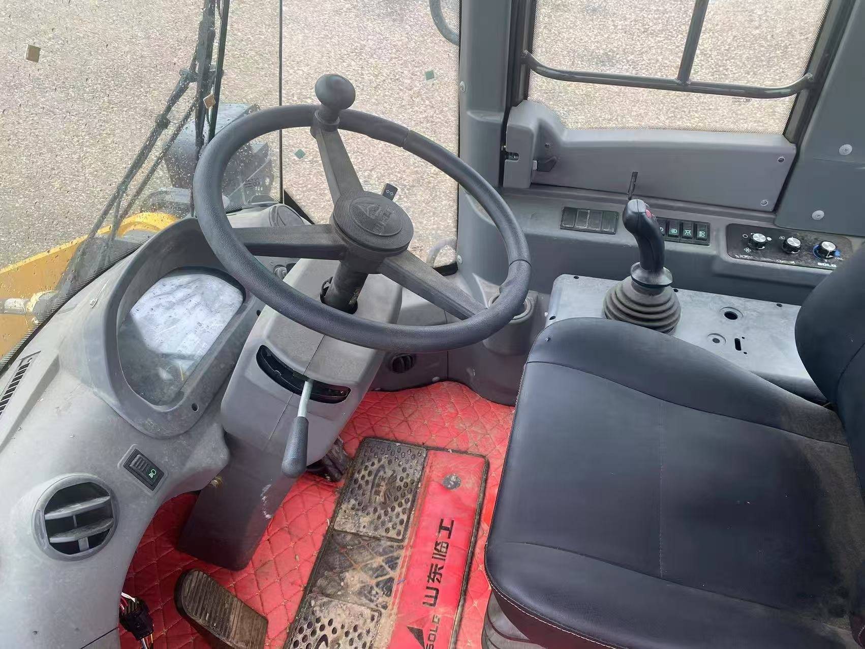 阿克苏二手中型铲车