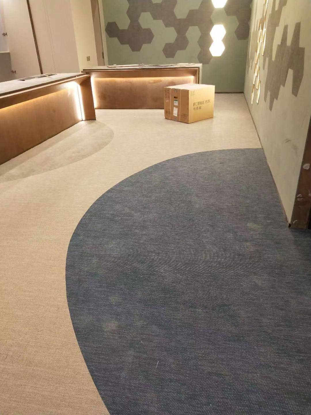塑胶地板厂家直销