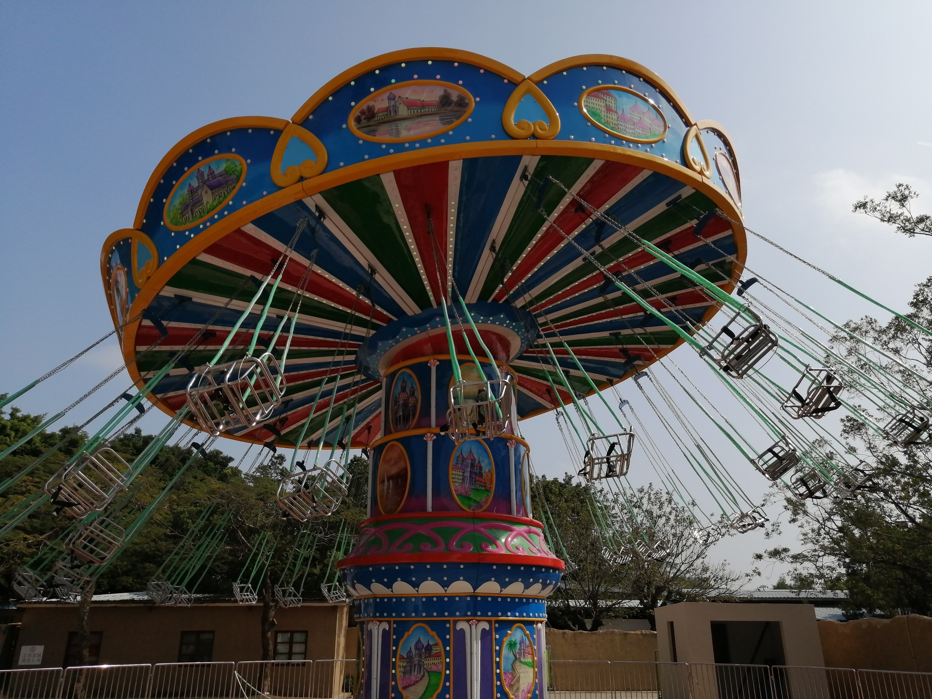 摇头飞椅,打造重构游乐场新亮点