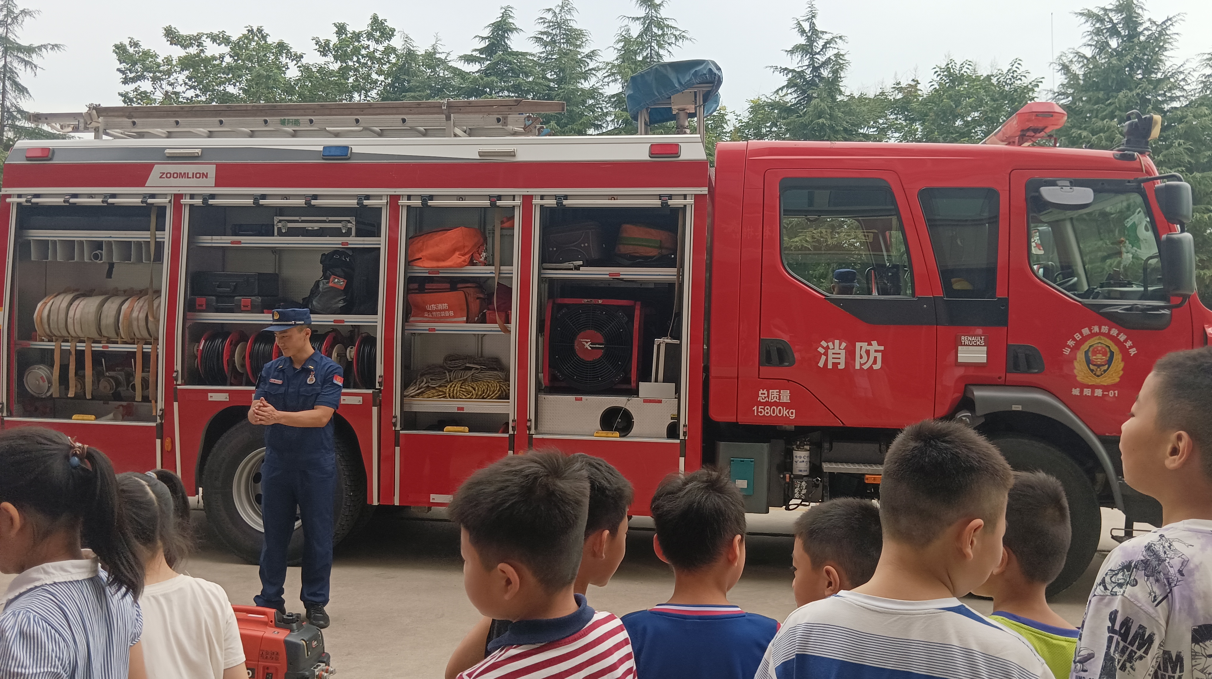 山东农业大学"勿忘在莒"三下乡团队赴莒县陈楼社区小草学堂