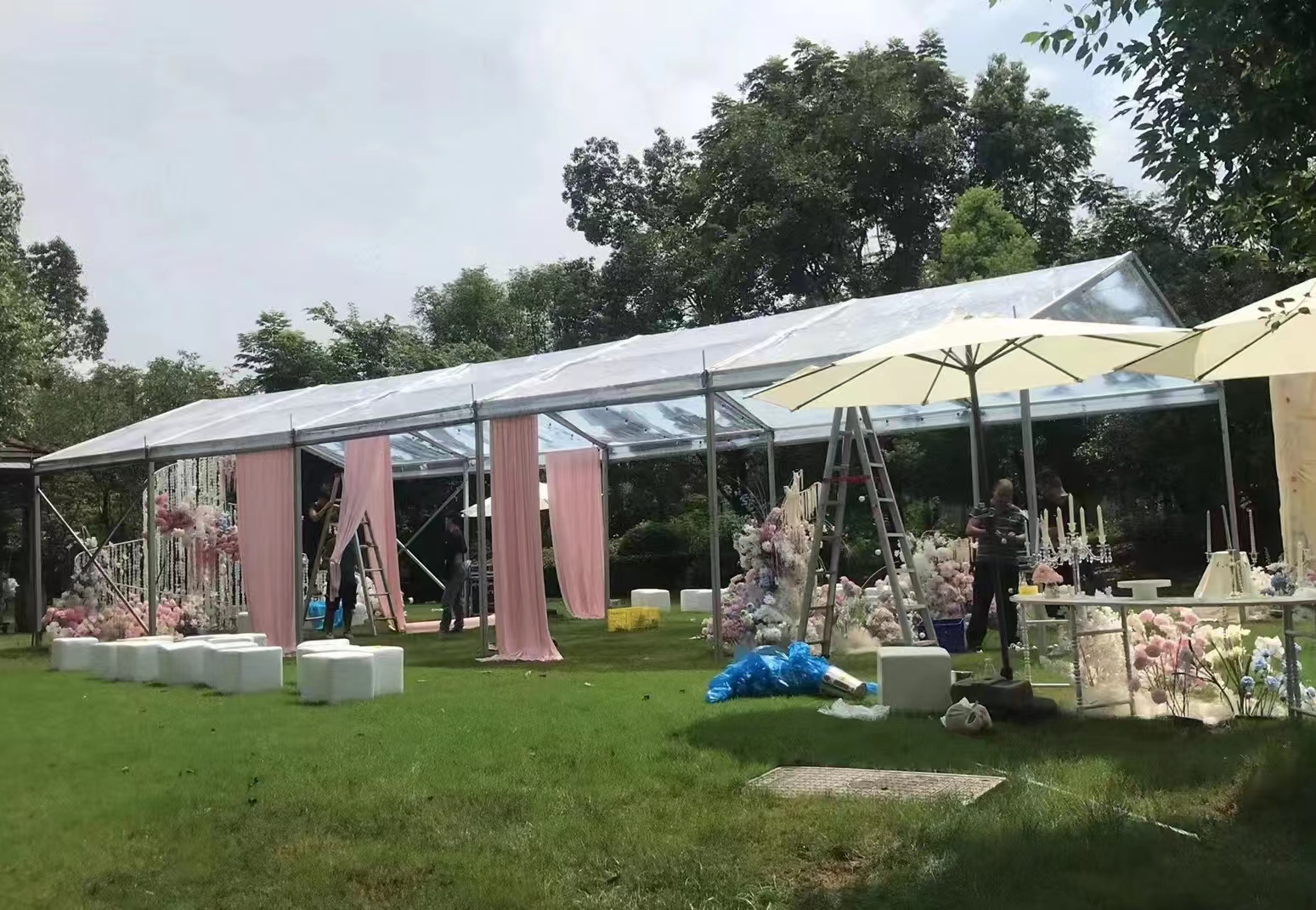 武汉室外婚礼篷房酒席棚子,华之熠户外透明帐篷搭建出租