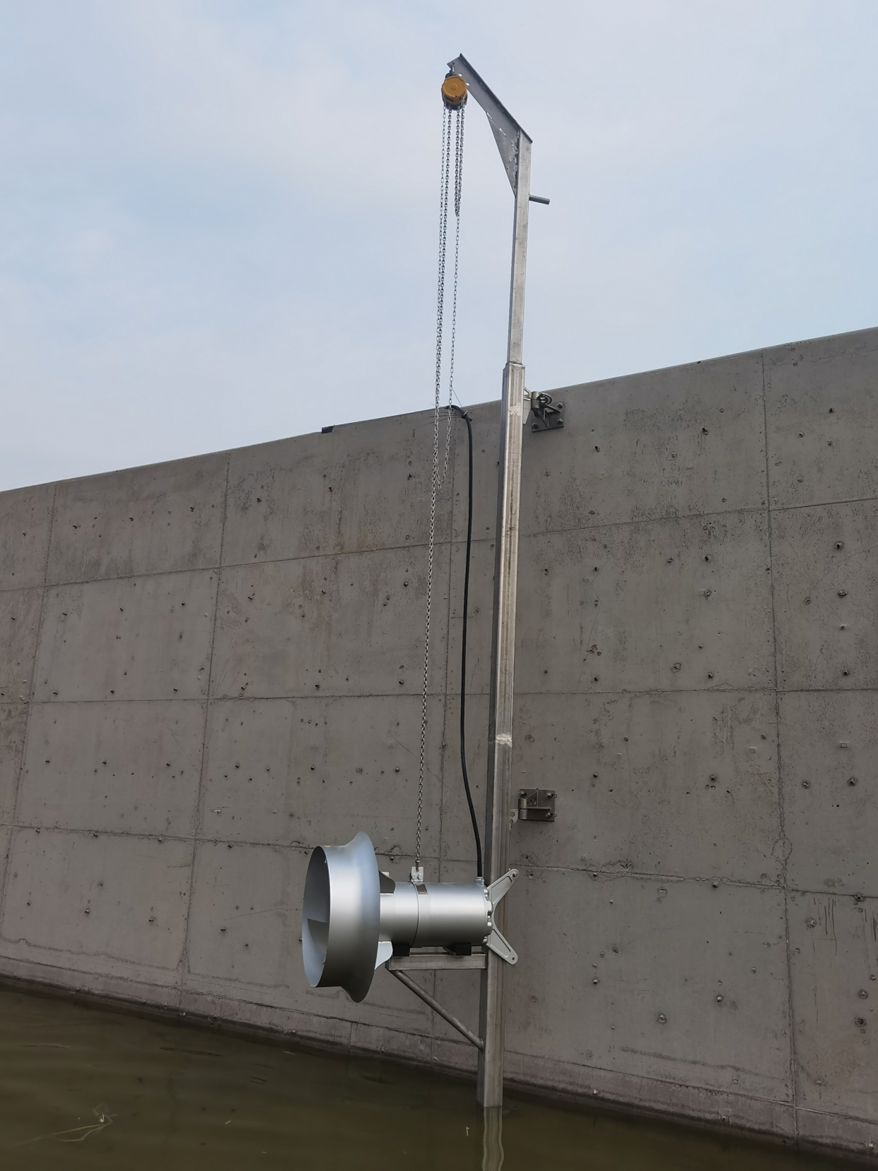 潜水搅拌机导杆式安装方式