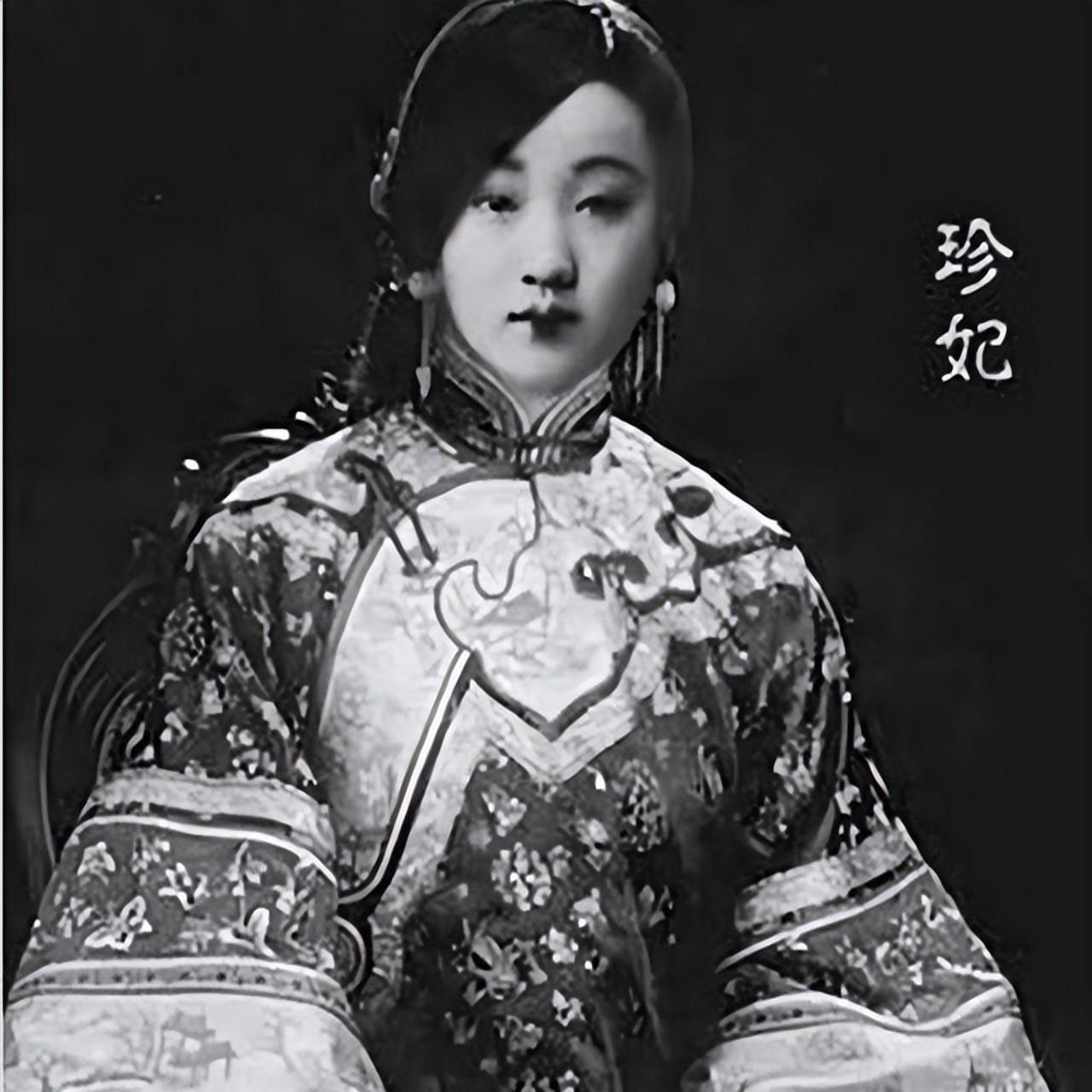 光绪帝最宠爱的妃子珍妃死亡的始末,不作死就不会死,并不冤枉