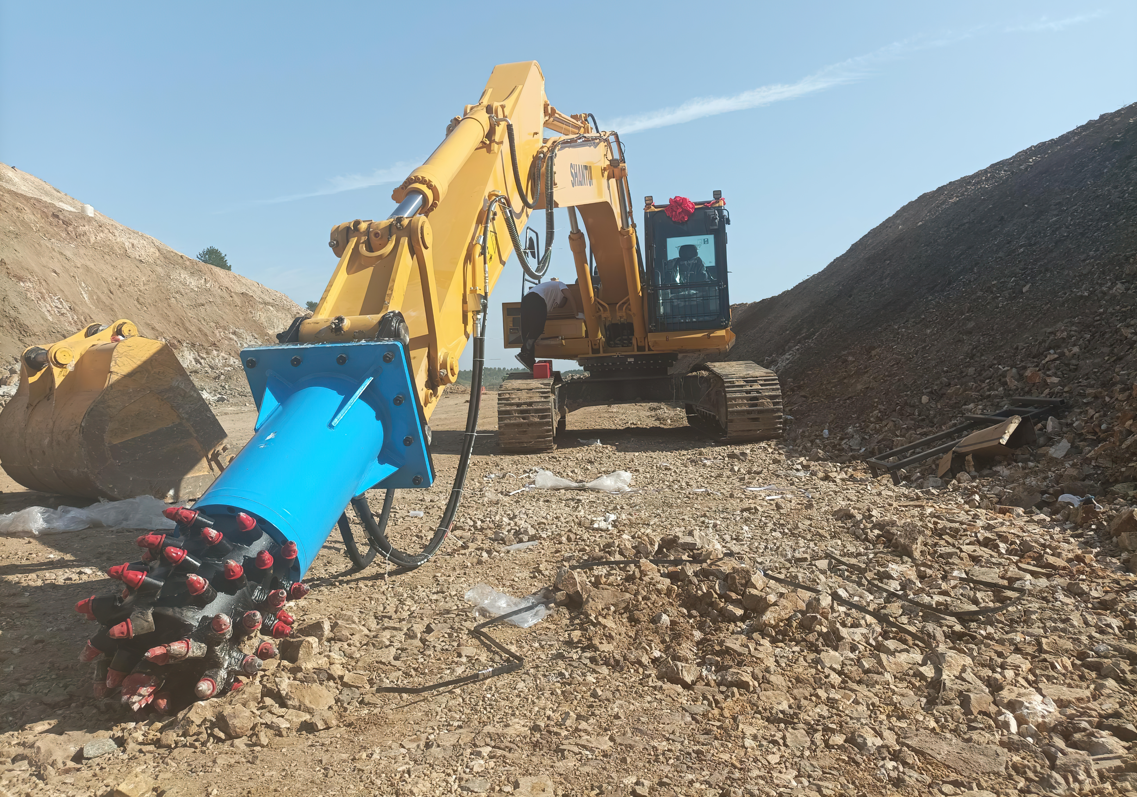 边坡开槽,纵向铣挖机的优势无可比拟