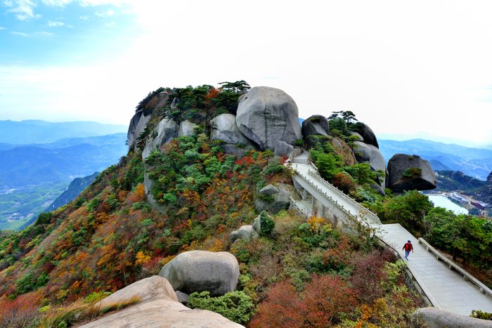 天柱山多高图片