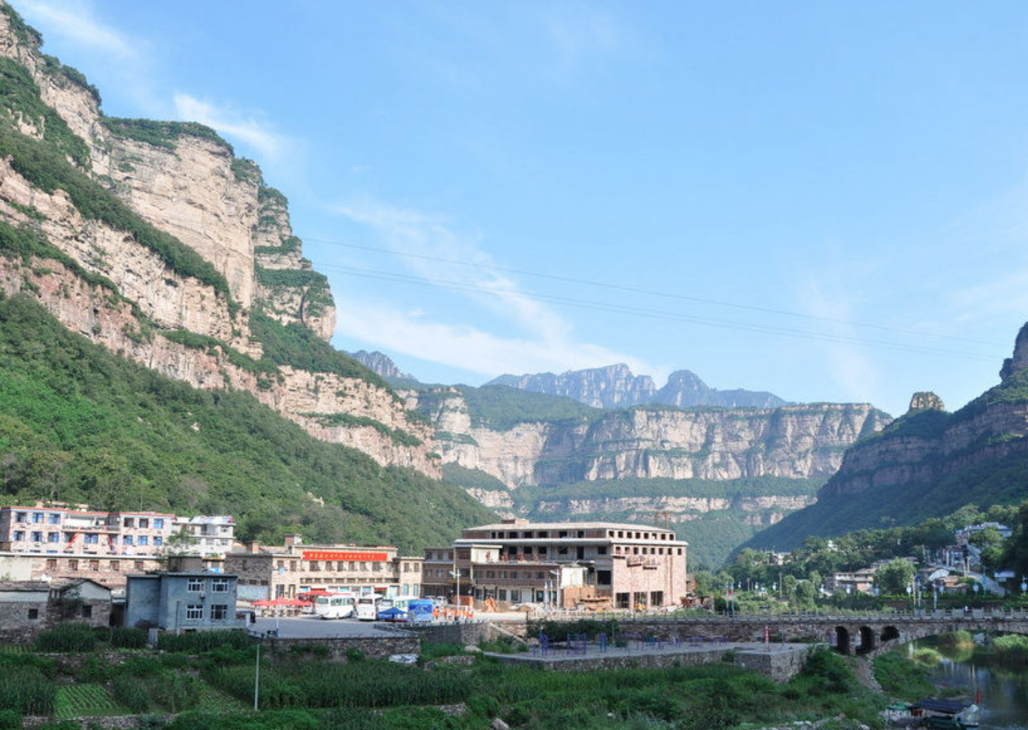 石板岩小镇内景点介绍