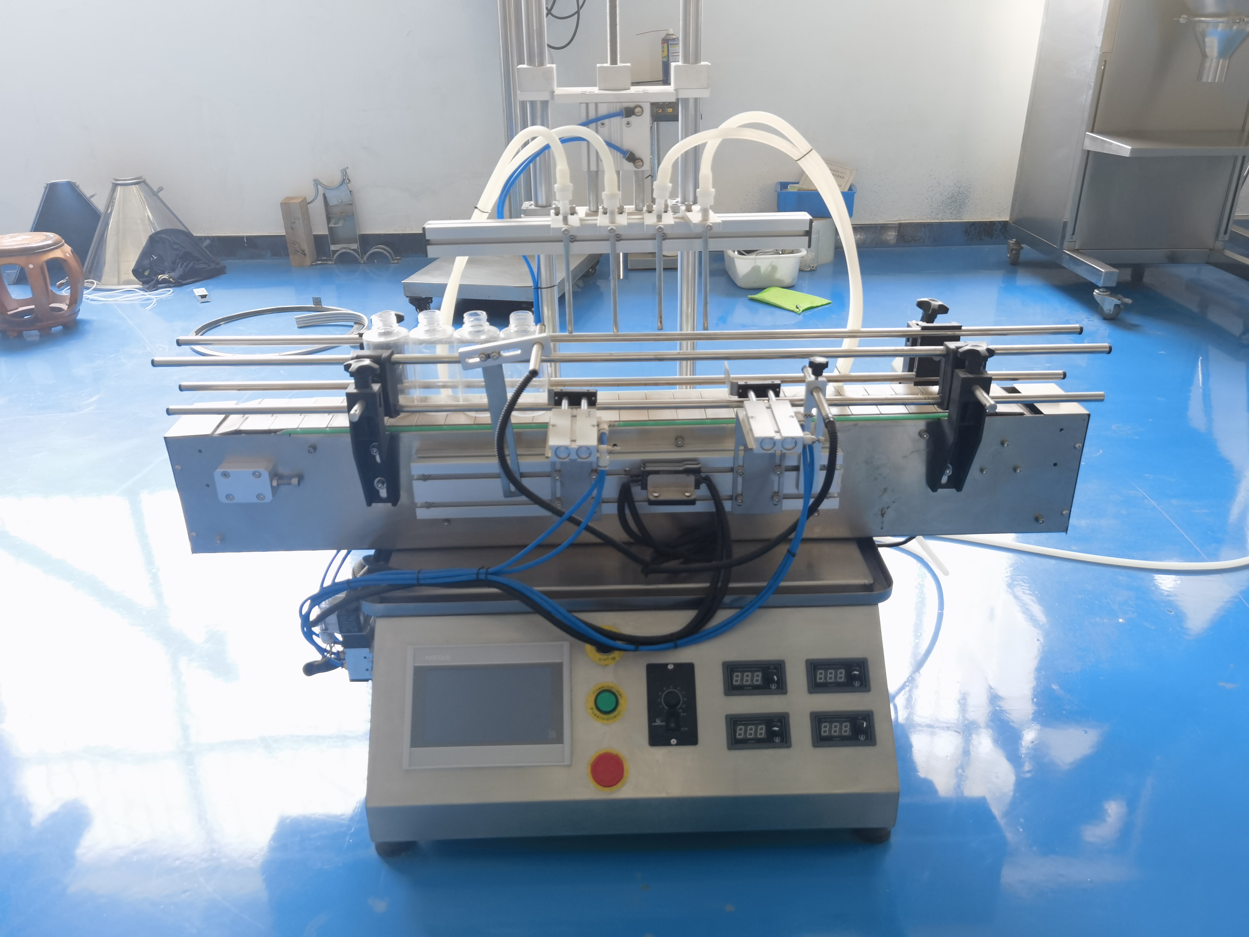 小型液体全自动灌装机厂家讲解自动灌装机灌装量调整内容