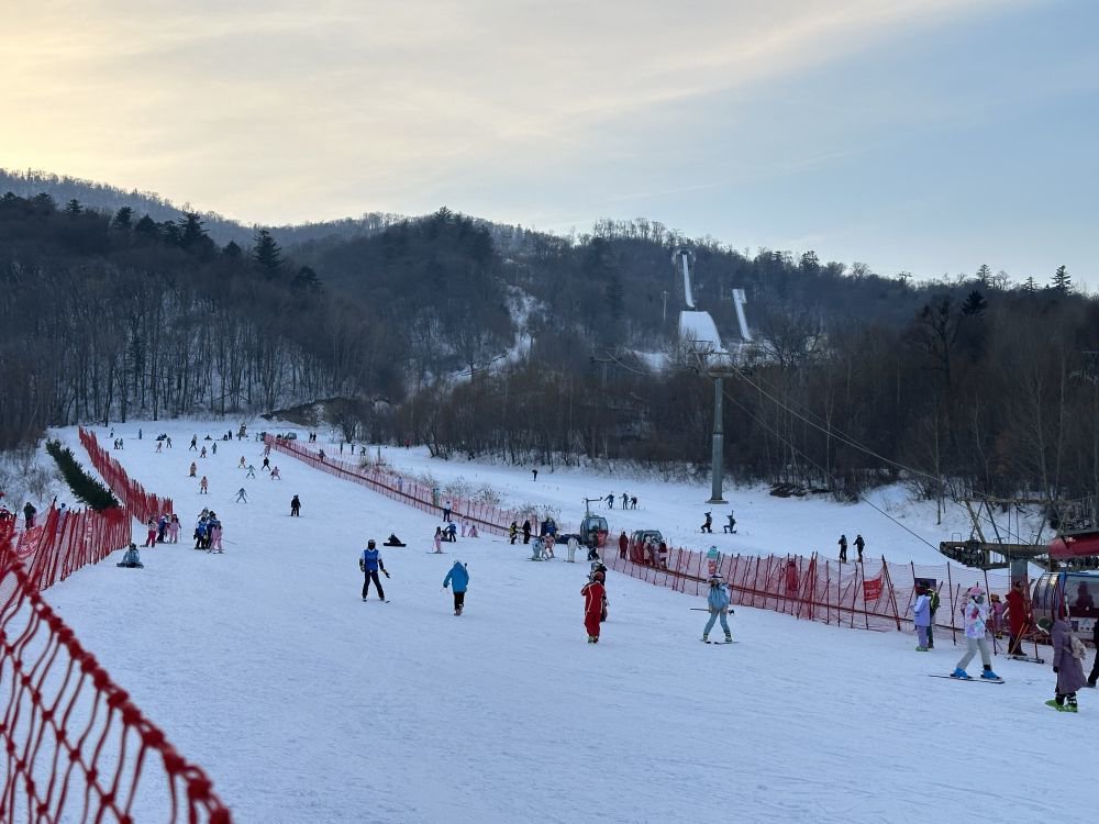 离石千年里景区滑雪场图片