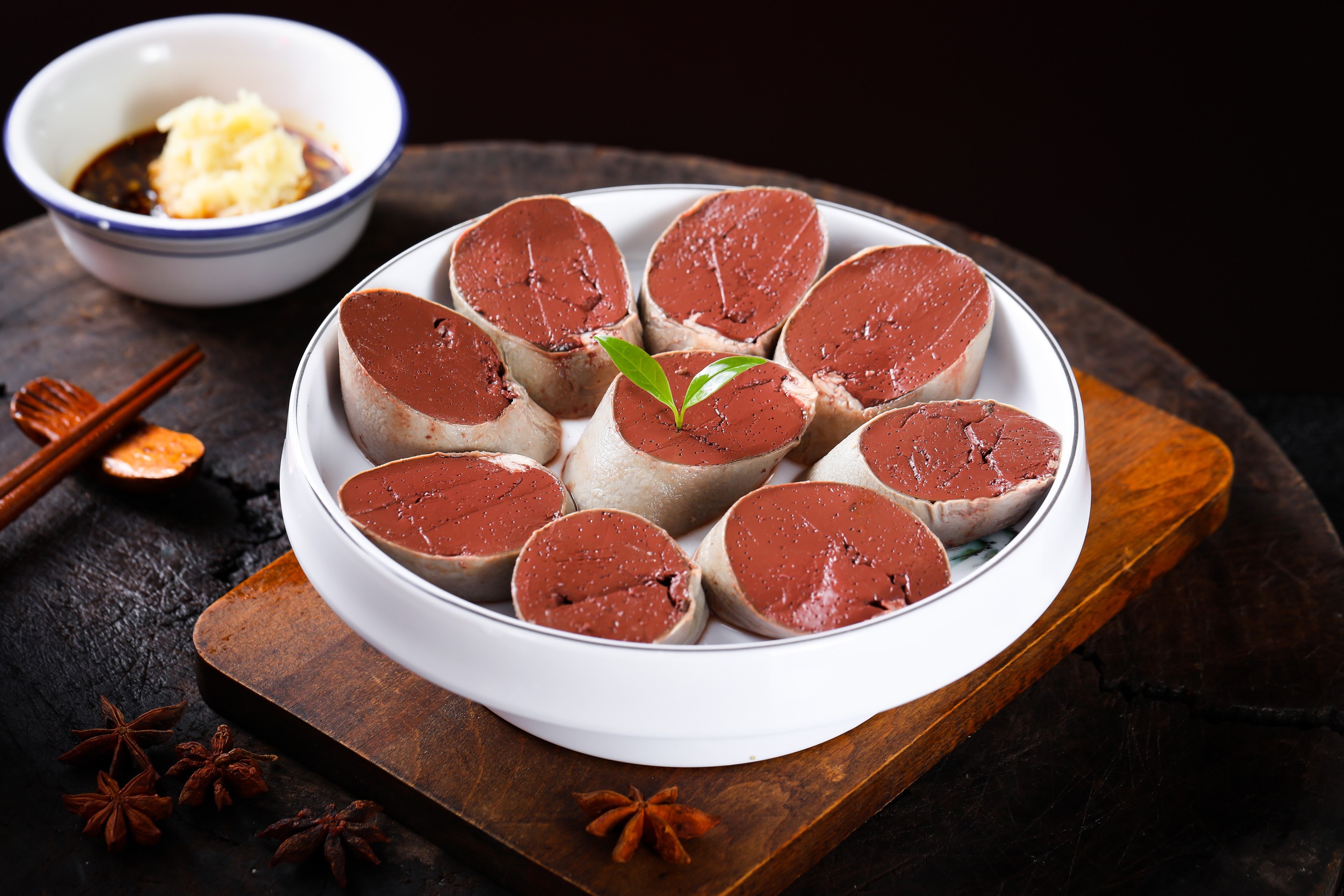 如何判断血肠是否煮熟?不同类型煮制时间大不同