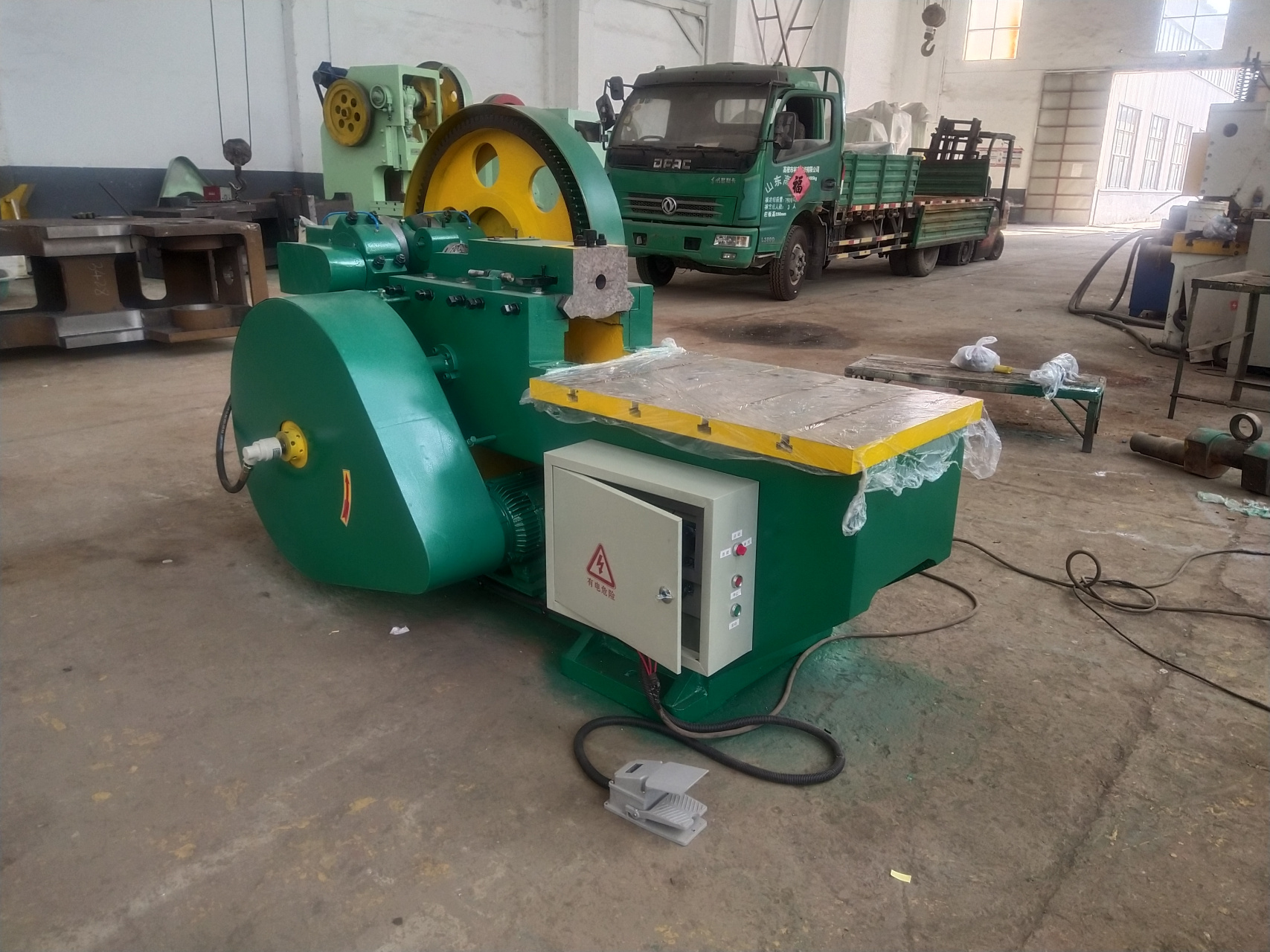 卧式冲床,高效加工神器!结构紧凑,质量上乘.