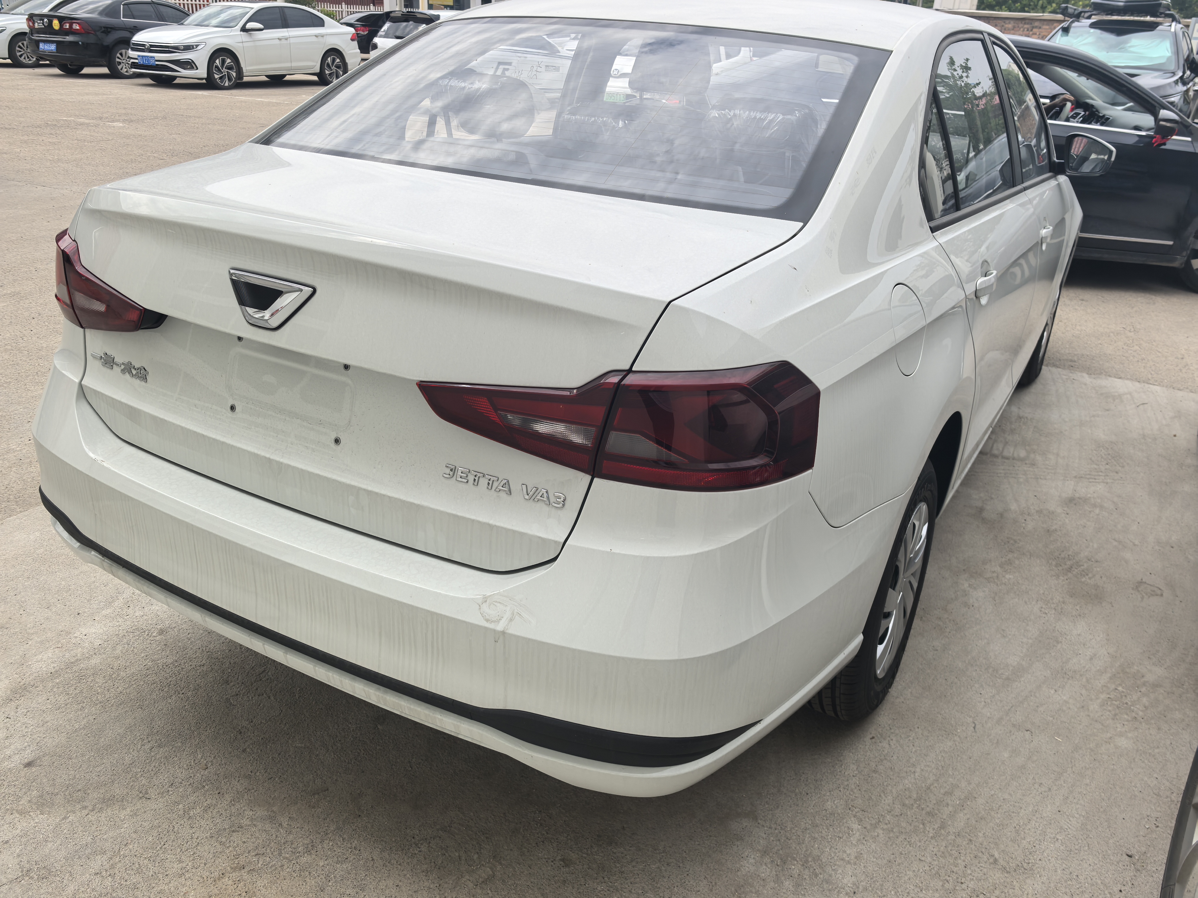 捷达va3 加速表现十分顺畅,油门响应灵敏