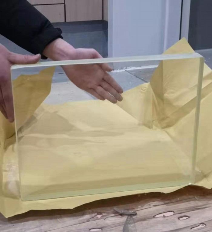 防辐射铅玻璃:保护健康的隐形盾牌