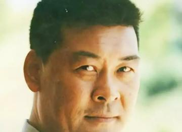 著名演员侯传杲:患过癌,妻子出过车祸,患难夫妻相爱一生