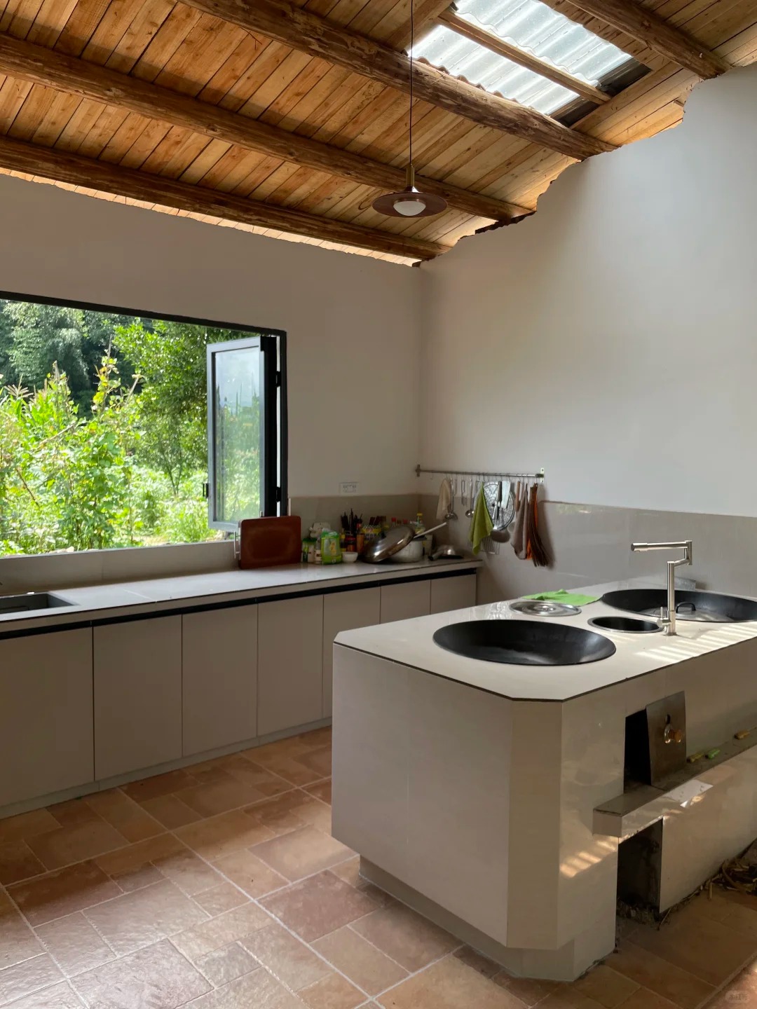 乡下婆婆的厨房,村里都说装得好!