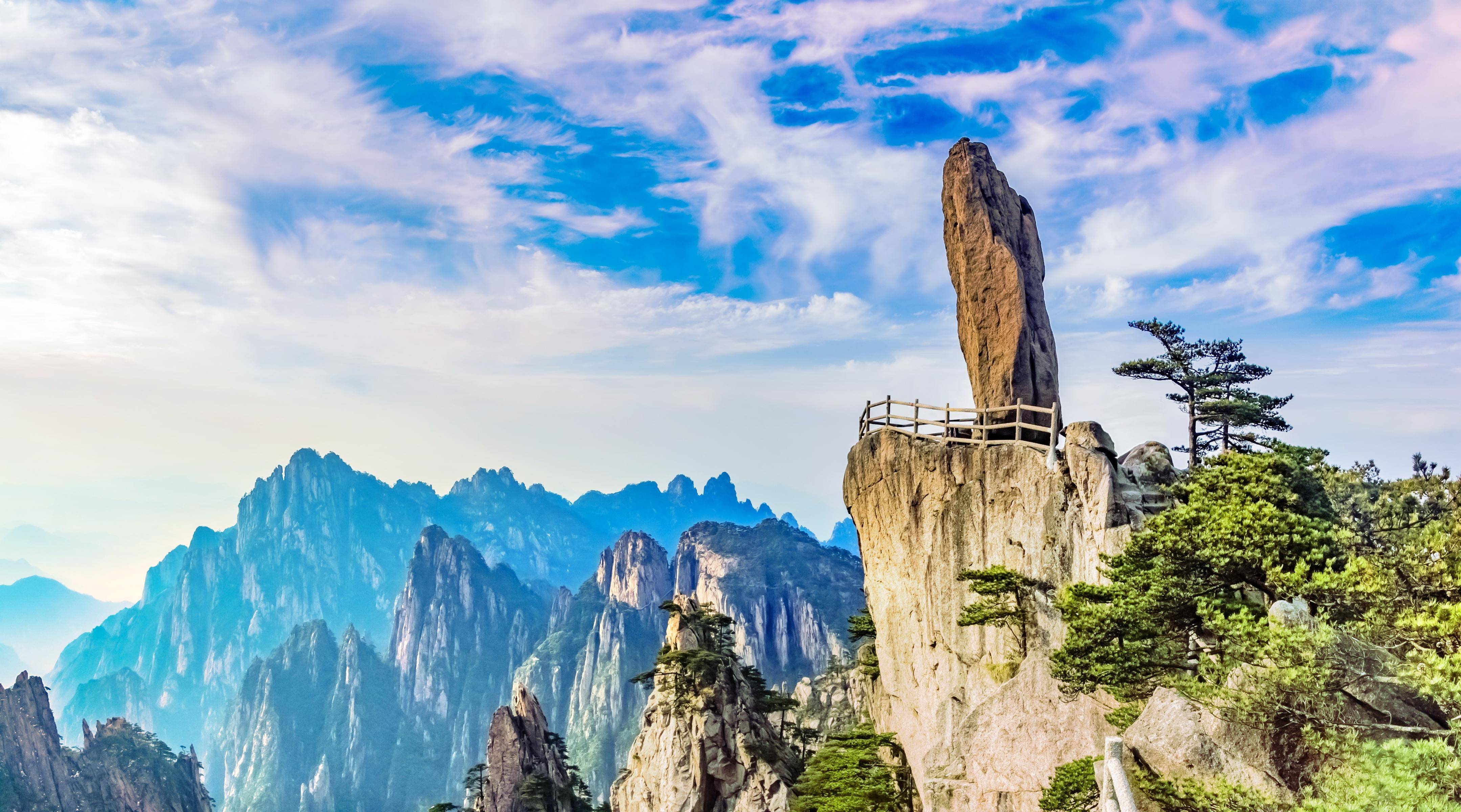 黄山2日游最好路线推荐!赏云海奇松,探峡谷秘境