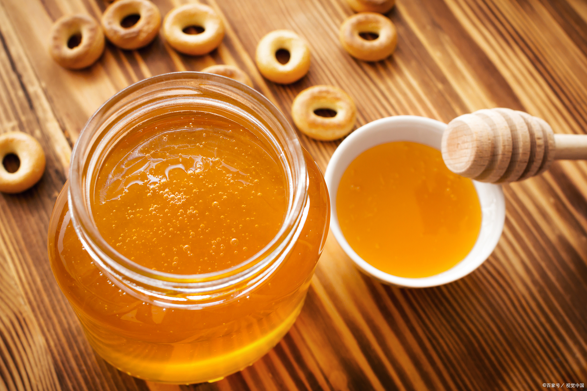 蜂蜜可以放冰箱吗蜂蜜怎么保存最好?蜂蜜可以放冰箱吗(蜂蜜能否放在冰箱里贮存?) 蜂蜜可以放冰箱吗蜂蜜怎么保存最好?蜂蜜可以放冰箱吗(蜂蜜能否放在冰箱里贮存?)