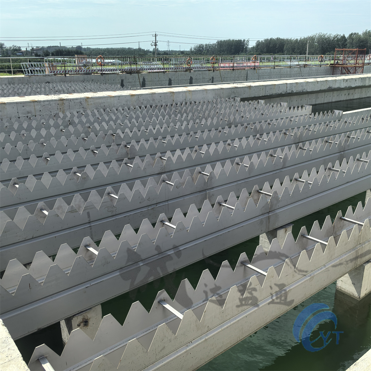 沉淀池出水堰 不锈钢集水槽 v型u型齿形溢流堰板 #不锈钢集水槽