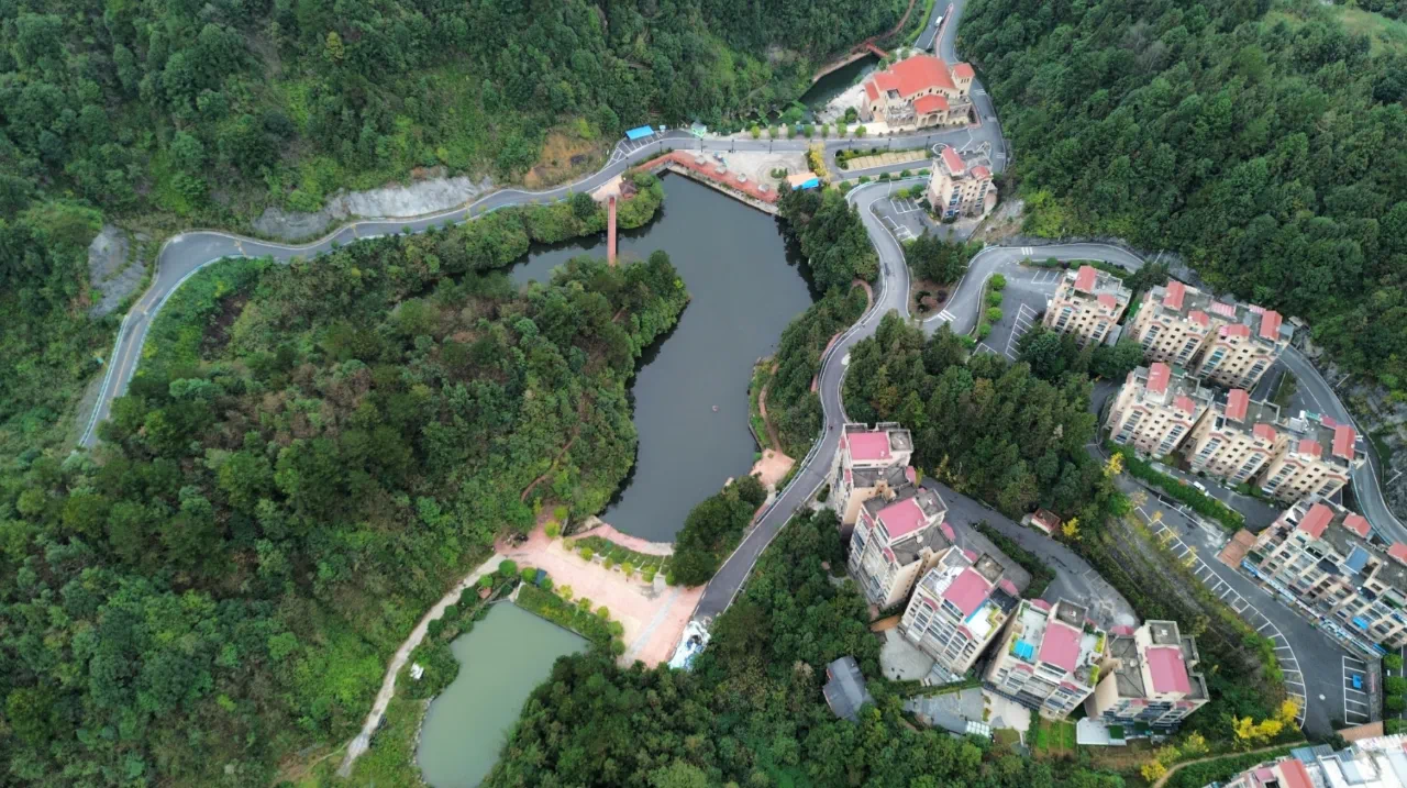 贵州桐梓枕泉翠谷避暑房,放慢脚步聆听自然的声音感受生活的温度