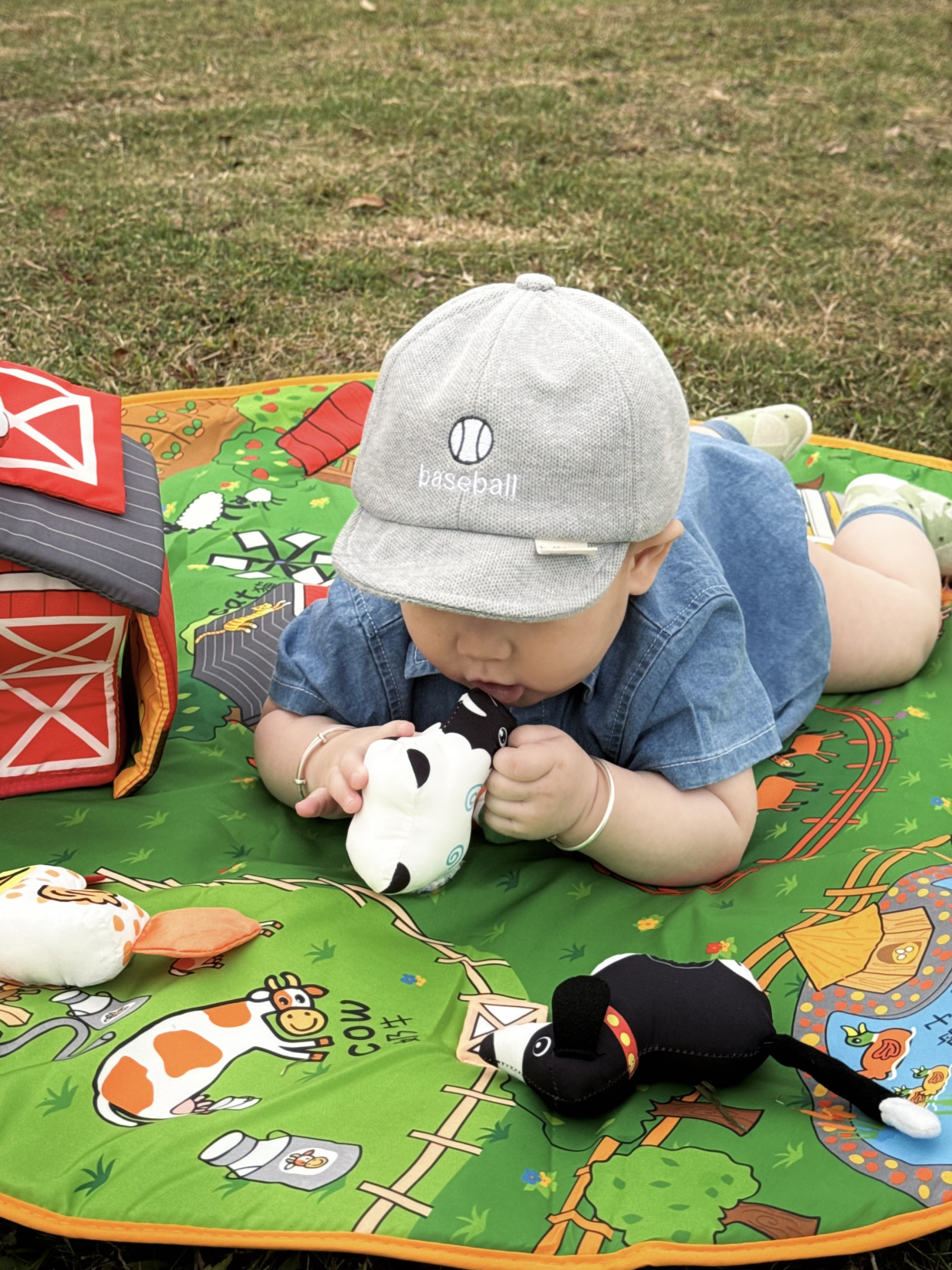 宝宝1岁前在家怎么玩?4个不花钱的早教游戏