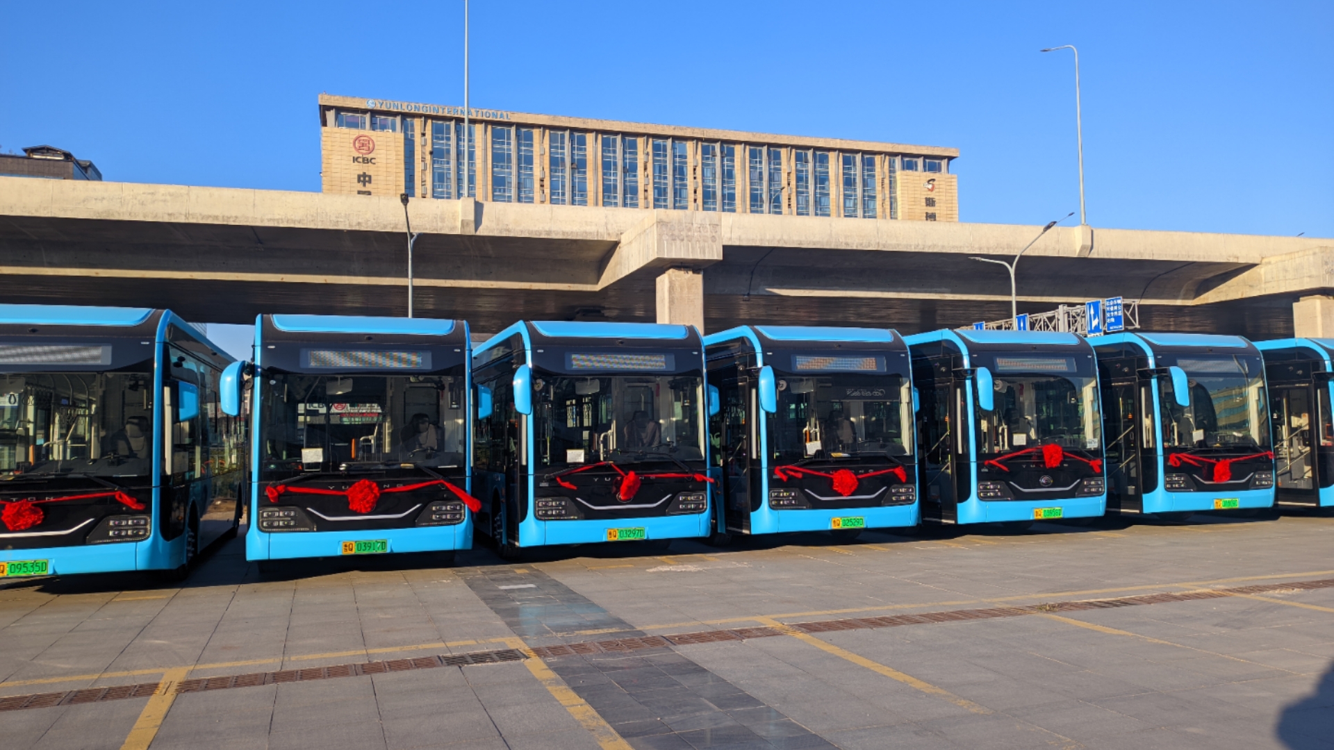 燃油公交车升级新能源,这三大优点让我改变对电车看法