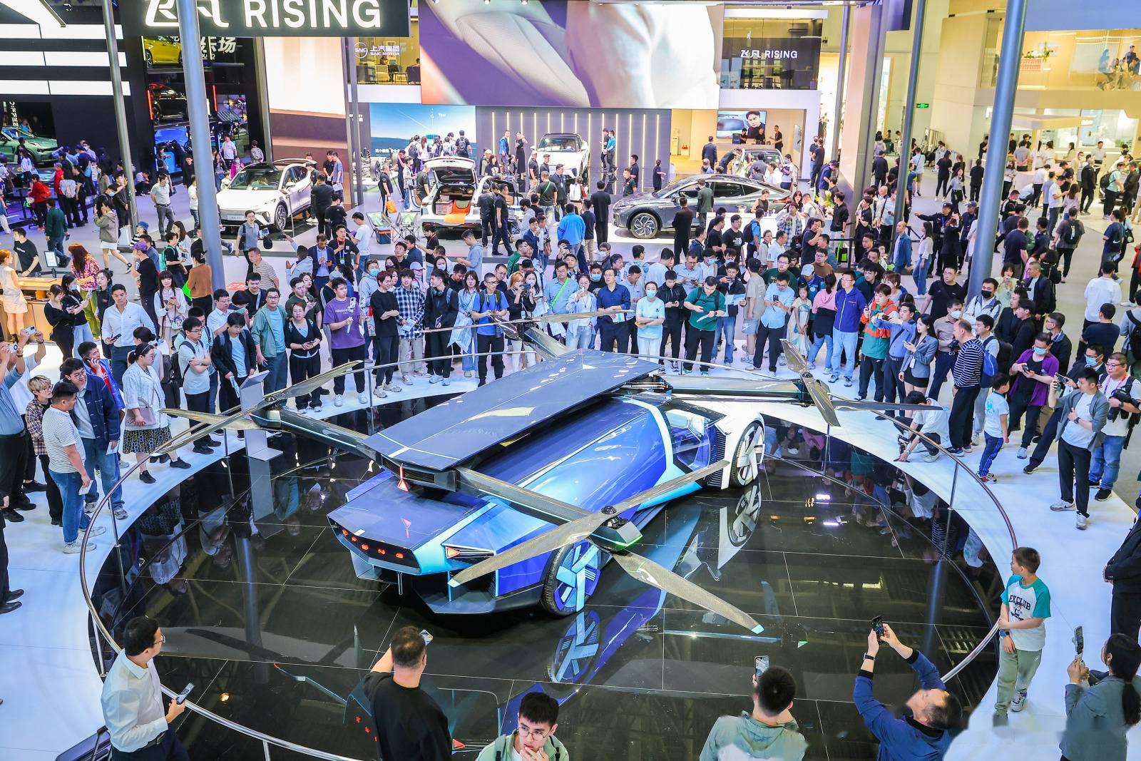 每两年一届的北京国际汽车展览会(简称北京车展),不仅是全球汽车行业