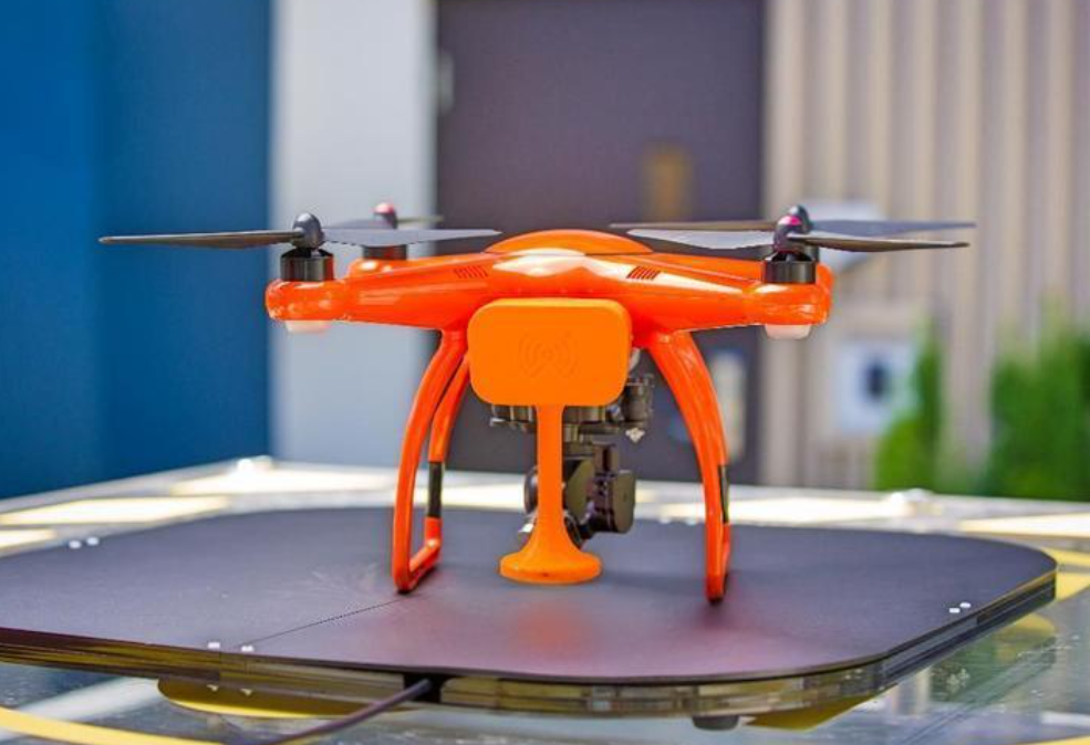 中惠创智无人机无线充电方案:技术革新,续航无限