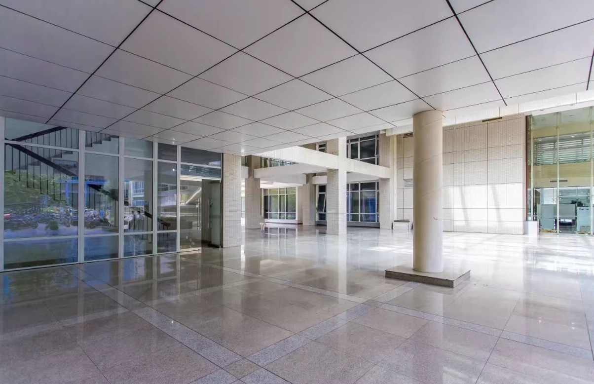 上地科技大厦:位于上地西路,打造舒适办公环境