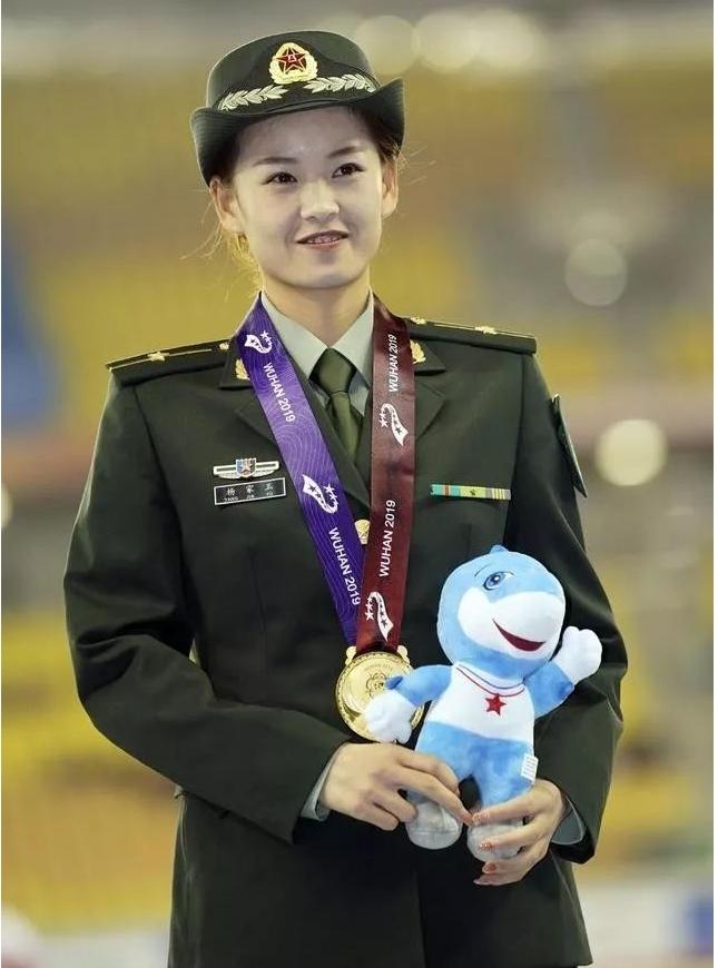 樊振东与杨家玉:中国军人运动员在巴黎奥运会上的辉煌时刻