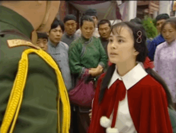 《情深深雨濛濛》:陆振华娶了9个姨太太,为什么只带2个到上海?