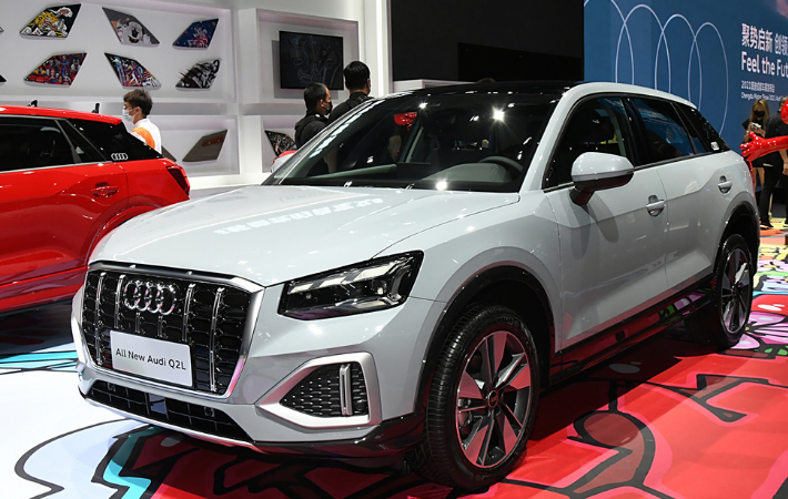 14万,奥迪又一"王牌"suv火了!气场不惯着奔驰大g,油耗仅6l