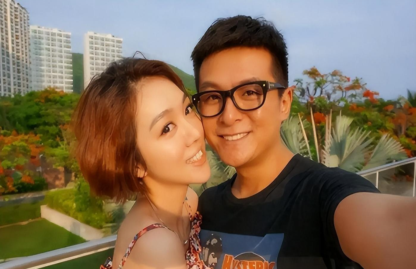 姜妍被曝早就结婚!宋丹丹点头同意,老公是北京某银行支行的行长