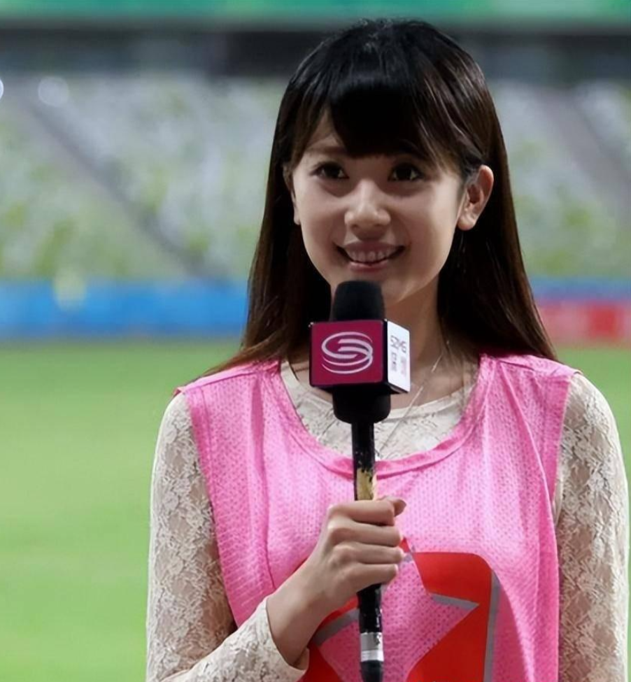 太绝了!国足太太团各个身材姣好,一个比一个美,真让人羡慕