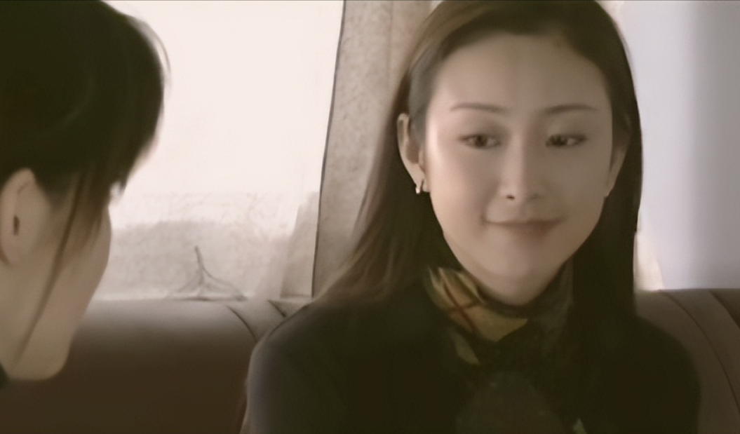 娱乐圈金童玉女,演员夫妻因戏结缘,生一儿一女,四口幸福满满