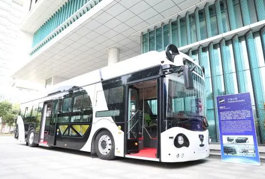 未来公交车:智能飞跃,事故不再是障碍