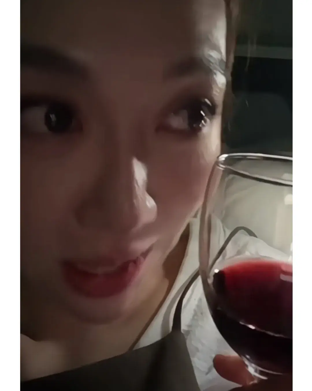 飞机上可以带红酒吗(飞机上可以带红酒吗最新规定是什么) 飞机上可以带红酒吗(飞机上可以带红酒吗最新规定是什么)