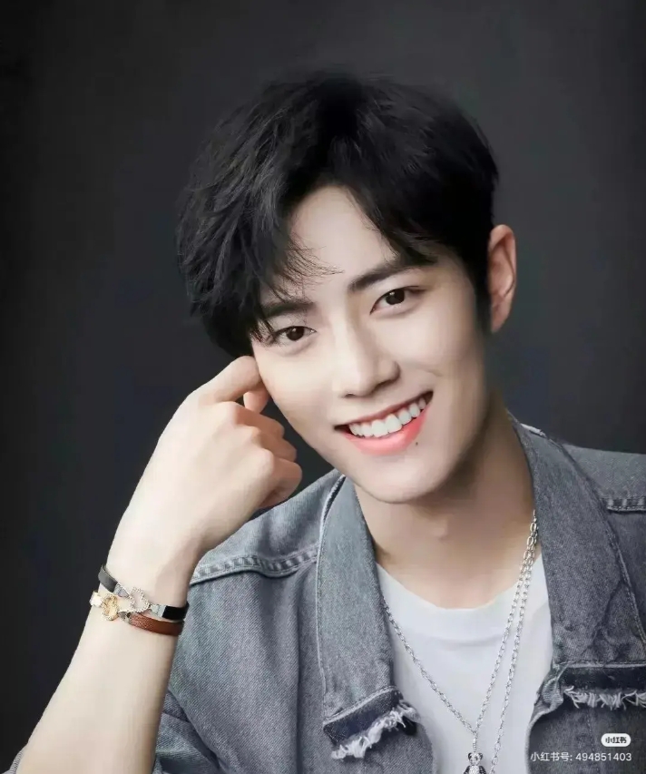 肖战法国奇遇记:解锁笑容暴击,上演现实版海绵宝宝笑传!