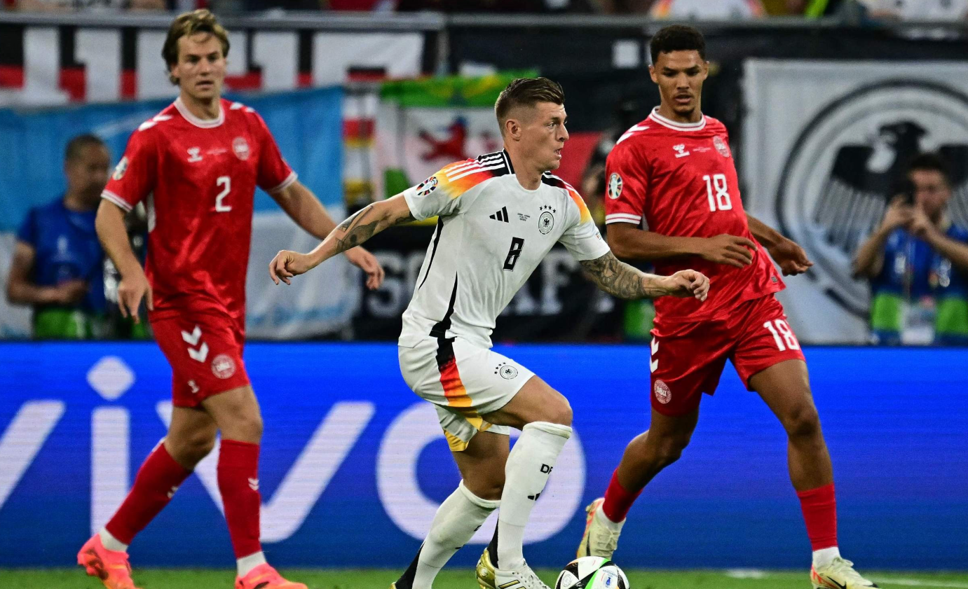 欧洲杯:德国闪击丹麦,破门被吹!雷暴天气中断比赛