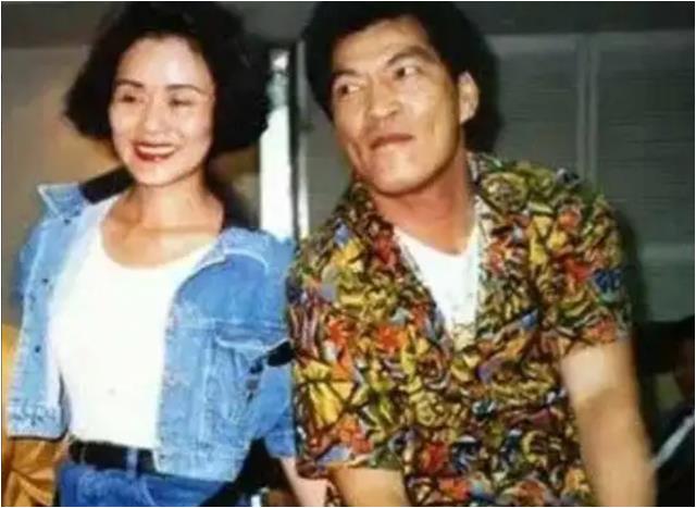 演员成奎安:病逝多年,孙子因车祸去世,两房老婆的决定截然不同