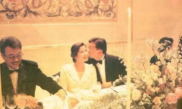 回顾钟楚红:刘德华称其理想型老婆,被张国荣夸赞,却偏嫁给了他