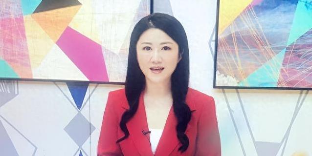 上海杨蕾主持人图片